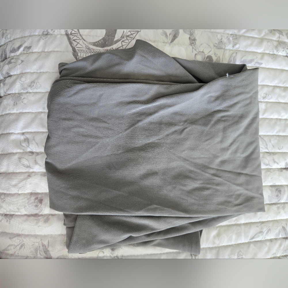 Lululemon Power Thru High-Waisted Leggings Size 10 Green/gray Color